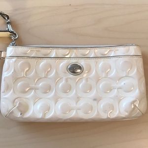LAST CHANCE! SALE! Coach cream Patent Leather Large Wristlet
